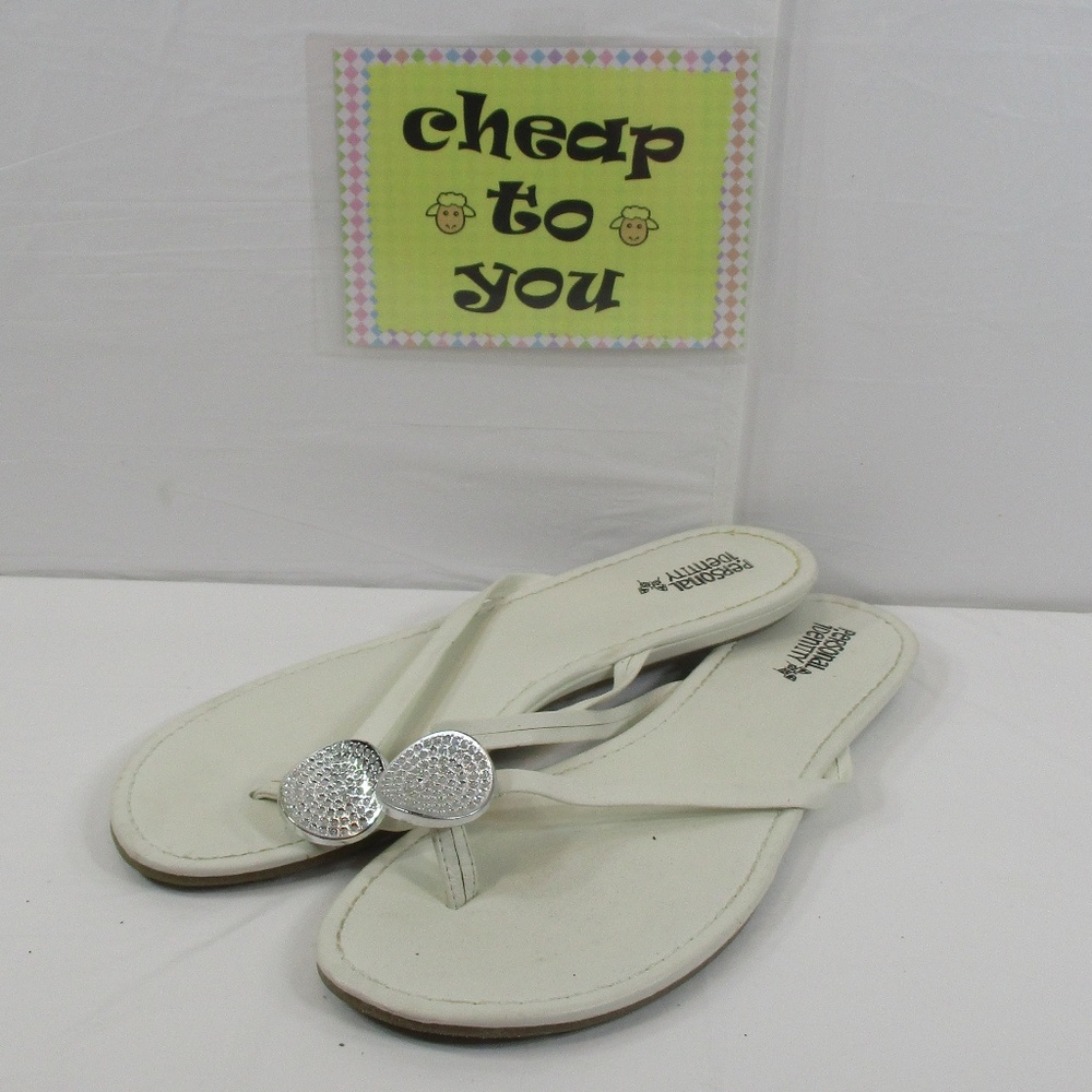 PERSONAL IDENTITY THONG SANDALS SIZE 10